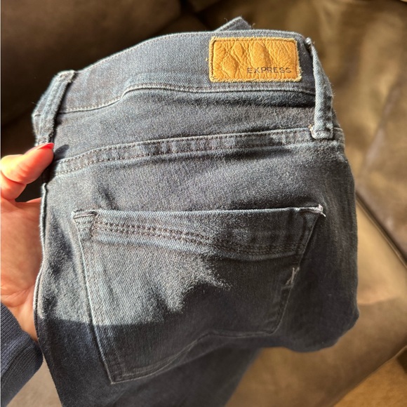 Express Stretch Mid- Rise Jegging - Picture 2 of 5